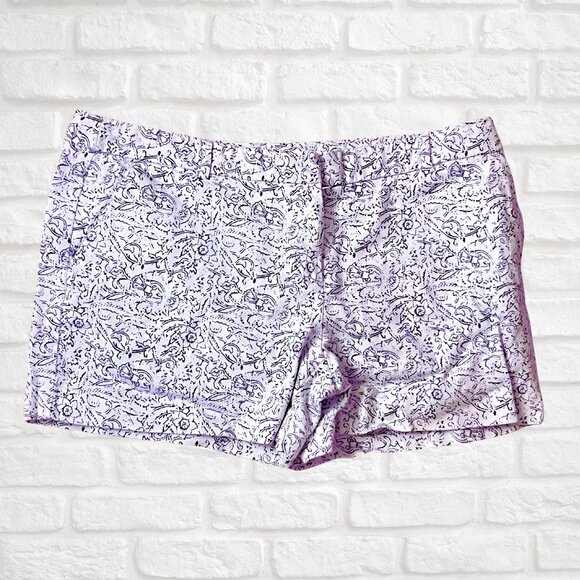 Floral Design Shorts - Picture 1 of 3